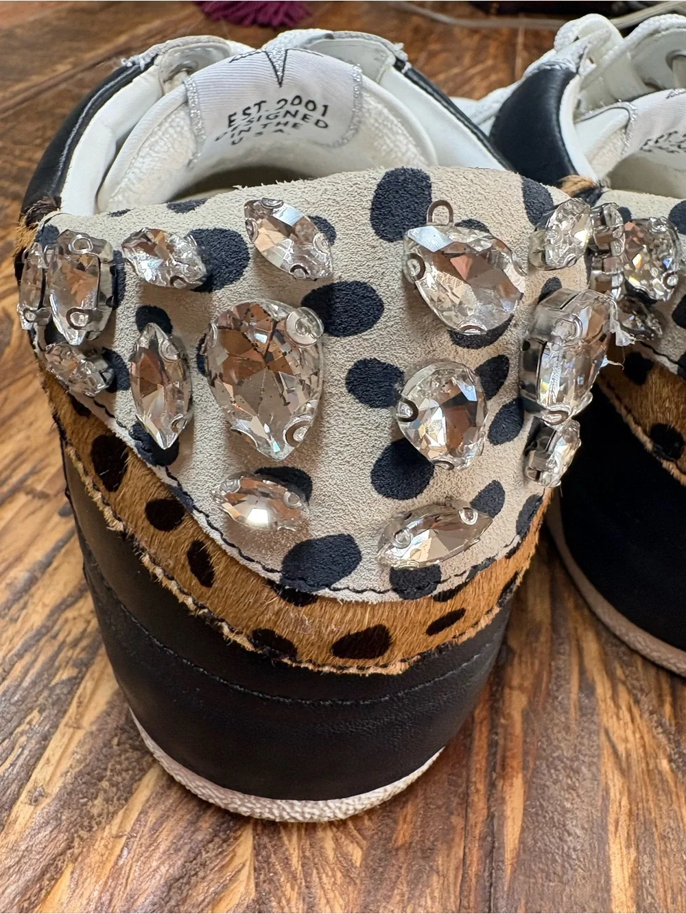 Gianni Bini White Black Leopard Crystal Heel Low Top Leather Sneakers Size 9